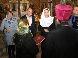 Храмы на юге Одесской области обзавелись Евангелиями на гагаузском языке