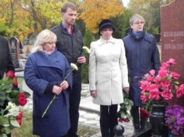 Руководство Бердянска почтило память погибших в АТ О