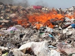 В Херсоне "решают" проблему с вывозом мусором