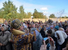 Митрополит Херсонский и Таврический Иоанн совершил Божественную литургию в Покровском мужском монастыре