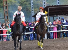 В Славянске прошли соревнования за Кубок области по конному спорту