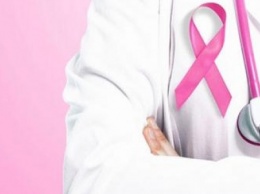 В Международный день борьбы с раком молочной железы сумчанок зовут на обследование к маммоголу