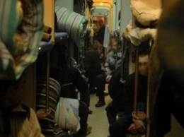 Росгвардия подавила массовый пьяный дебош якутских вахтовиков в пассажирском поезде