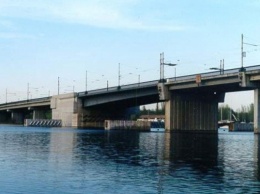 Опасные увлечения николаевцев: парень упал с моста, делая "селфи"