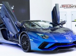 На покраску кузова спецверсии Lamborghini Aventador ушло 170 часов