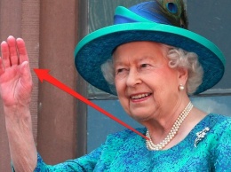 Королевский стиль: Каким лаком для ногтей пользуется Елизавета II?