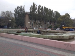 Главный городской фонтан "отправляют на покой" (фото)