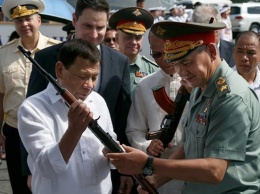 Россия передала Филиппинам оружие и боеприпасы