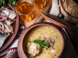 Литературная кухня одессита Брахмана: блюда Вестероса, грибная похлебка хоббитов и мясной суп с хвоей