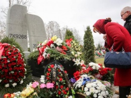 В Петербурге открыт памятник жертвам теракта над Синаем