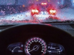 Как ездить в дождь: 10 главных правил