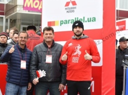 Сегодня в Запорожье стартовал самый разрекламированный марафон (ФОТО)