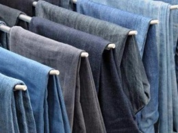 В 53 года джинсы должны исчезнуть из женского гардероба