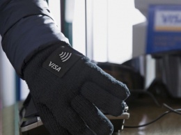 Visa выпустила NFC-перчатки для оплаты покупок