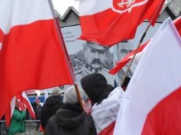 Польские игры с фашизмом: пойдут ли украинские соседи российским сценарием?