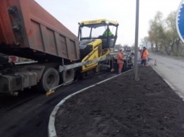 В Полтавской области сооружают второй объект замедления трафика на автодороге (фото)