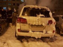 В Харькове неизвестные сожгли Lexus мужа судьи, которая ведет дело Зайцевой