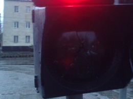 В центре города разбили светофор (фото)
