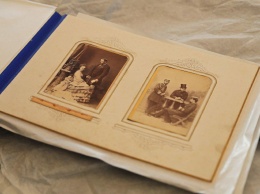 Уникальный альбом с фотографиями царской семьи передан Ливадийскому музею