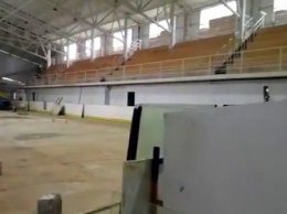В Кременчуге завершается реконструкция ледовой арены