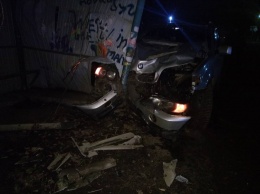 Водитель BMW в Новом Буге сбил пешехода и врезался в остановку