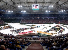 Биатлон на стадионе Шальке: 3500 кубов снега, 1350 елок и 40 тысяч зрителей