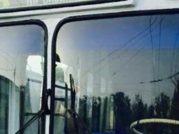 Водителя херсонского троллейбуса оштрафовали на 340 гривен