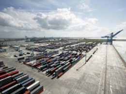 COSCO взяла под контроль контейнерный терминал во втором по величине порте Бельгии
