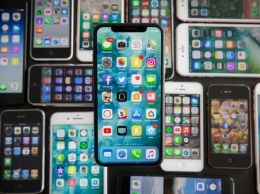 Apple сокращает производство iPhone X в два раза