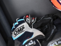 В 2018-м гонщики получат биометрические перчатки
