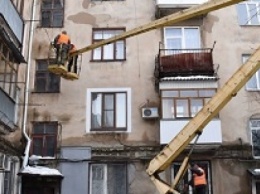 Коммунальные службы Краматорска продолжают убирать городские улицы