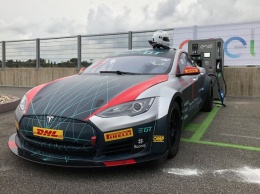 FIA поддержит гоночную серию с машинами Tesla
