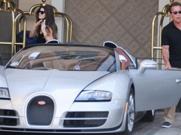 Арнольд Шварценеггер продал свой суперкар Bugatti за $2,5 миллиона