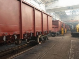 Заводы "Укрзализныци" в январе увеличили строительство полувагонов в 5 раз