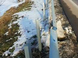 Трасса «Одесса - Рени» лишилась более 40 метров ограждения