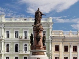 Дело о памятнике Екатерине II в Одессе переезжает в Киев