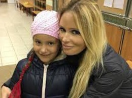 10-летняя дочь избила Дану Борисову и вырвала у нее клок волос
