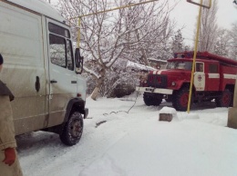 В Одесской области спасатели вытащили из снежных заносов четыре грузовика