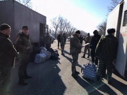 Лутковская вывезла из оккупированного Донбасса еще 20 заключенных