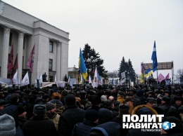 Украинские военные пенсионеры требуют пересчитать пенсии - у каждого украли уже 160 тыс грн
