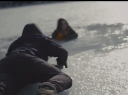 На Днепропетровщине парень спас провалившуюся под лед девушку