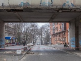 В центре Днепра обрушилась бетонная арка