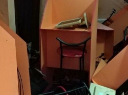 Иногородние "активисты" продолжают громить кременчугские игровые залы (ФОТО)