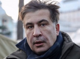 Одинокого Саакашвили заметили в Мюнхене, куда летит Порошенко