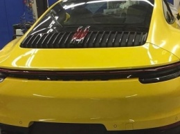 Появилась первая фотографии нового Porsche 911 без камуфляжа