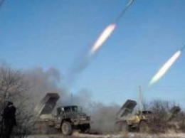 За неделю российско-оккупационные войска на Донбассе совершили 90 огневых налетов