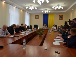 В Николаевской ОГА не ответили депутатам, по каким параметрам "Облавтодор" не подходит для эксплуатационного содержания местных дорог