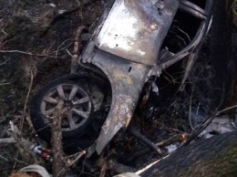 На феодосийской трассе сгорел Infiniti, водитель автомобиля погибла (ФОТО)