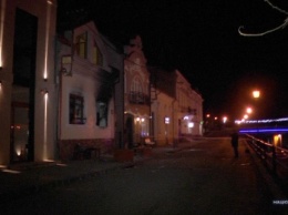 В Ужгороде второй раз за месяц подожгли офис союза венгров