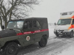 Бериславские спасатель оказали помощь двум водителям